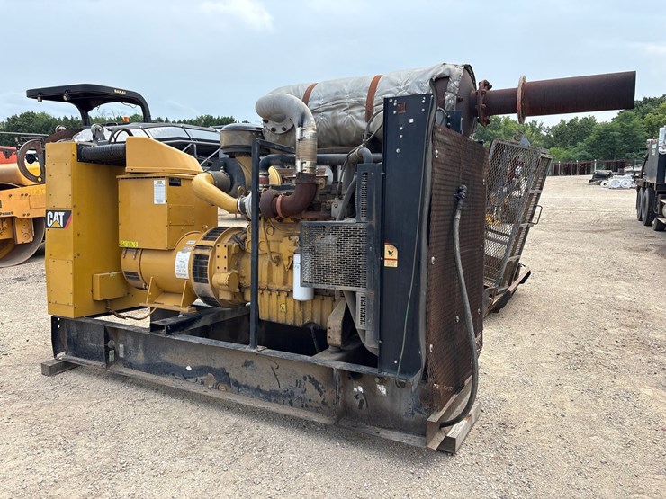 2007-caterpillar-225-kw-image-3