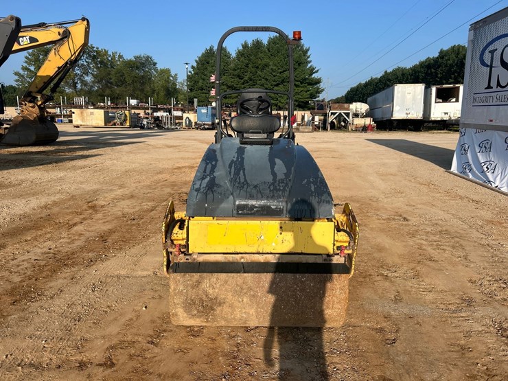 2012-bomag-bw120ad-4-image-7