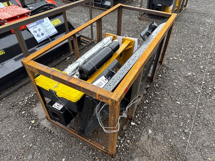 #6030-•-agrotk-680-skid-steer-hyd-breaker-image-1