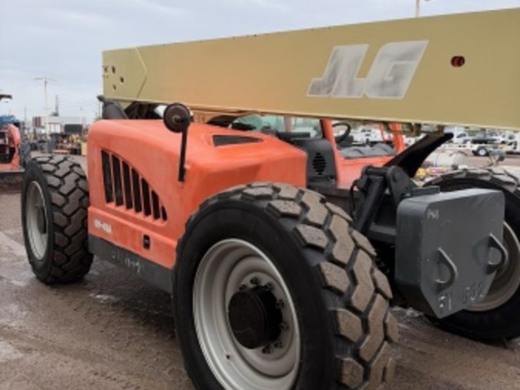 2012-jlg-g9-43a-image-5
