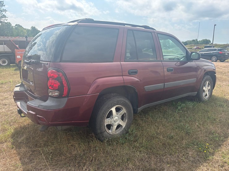 2005-chevrolet-trailblazer-ls-image-5