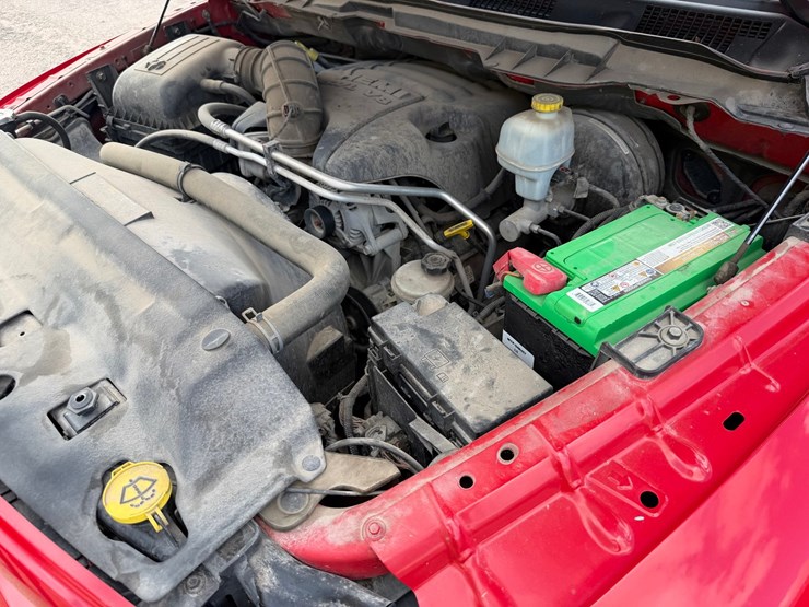 2012-dodge-1500-image-44