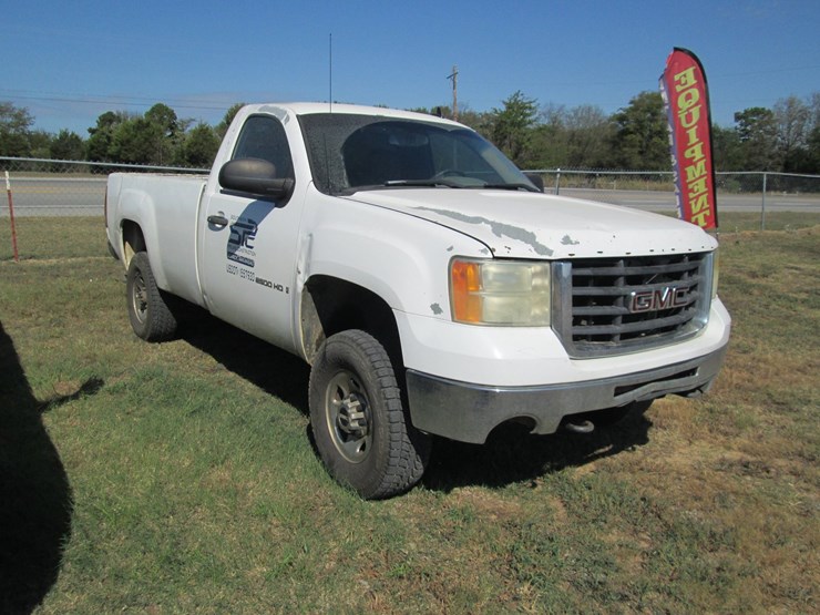 2009-gmc-2500hd-image-2