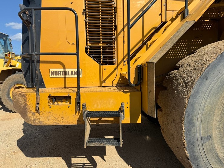 2017-caterpillar-988k-image-74