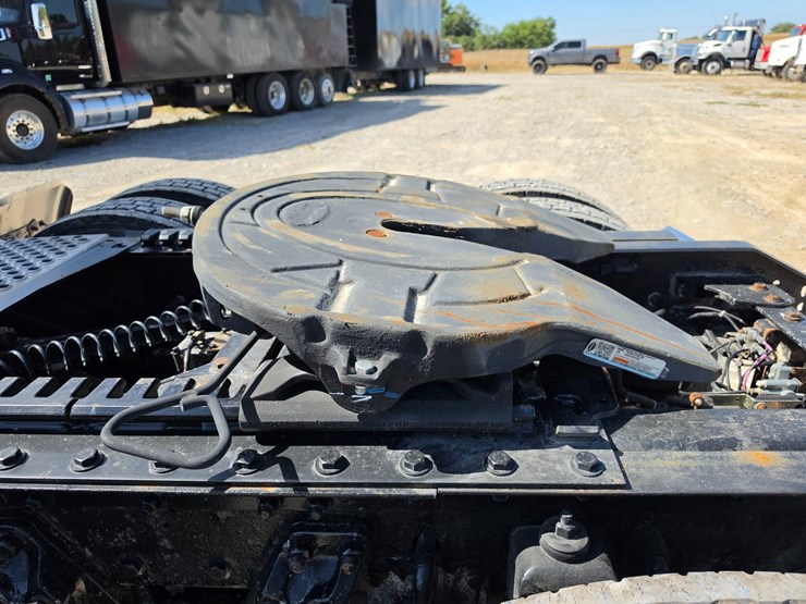 2003-kenworth-w900-image-95