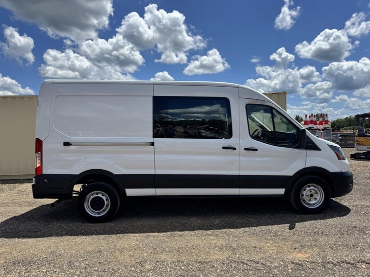 2020-ford-transit-image-5