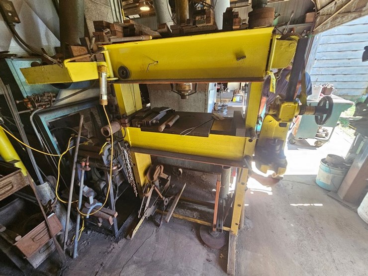 #8706-•-hydraulic-shop-press-image-1