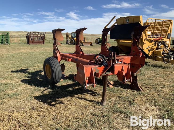 massey-ferguson-570-image-3