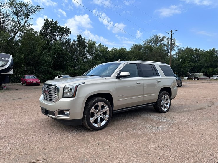 2017-gmc-yukon-image-3