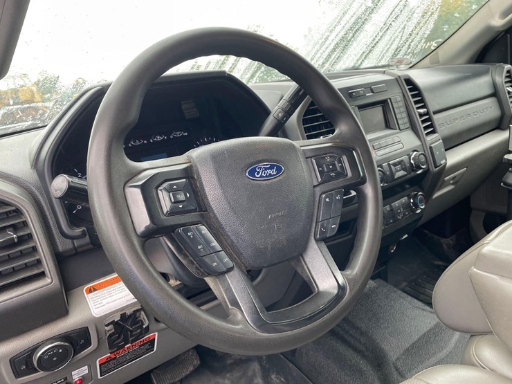 2019-ford-f550-image-17