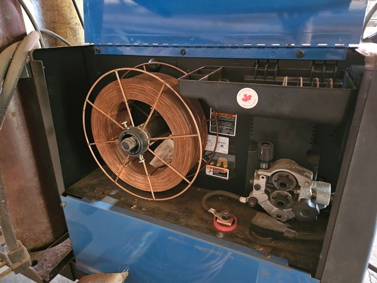 #8712-•-miller-millermatic-251-welder-image-23