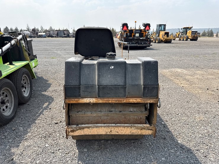 #2519-•-wolfpack-2500-double-drum-compactor-image-4