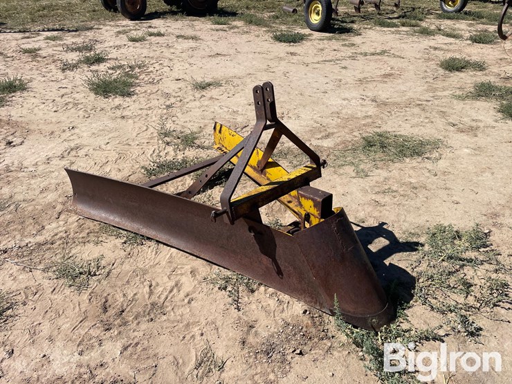 3-pt-v-ditcher-image-5
