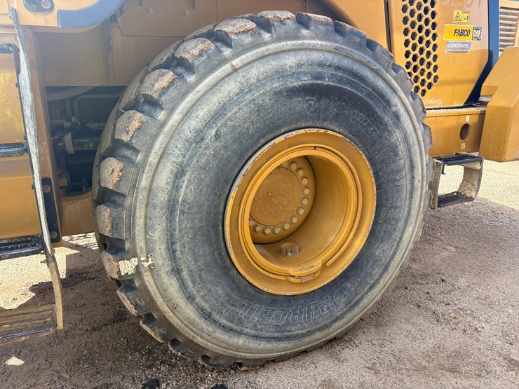 2014-caterpillar-972k-image-87