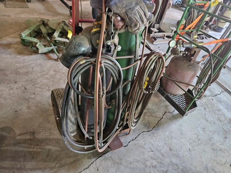 #8786-•-oxygen/acetylene-torch-cart-image-5