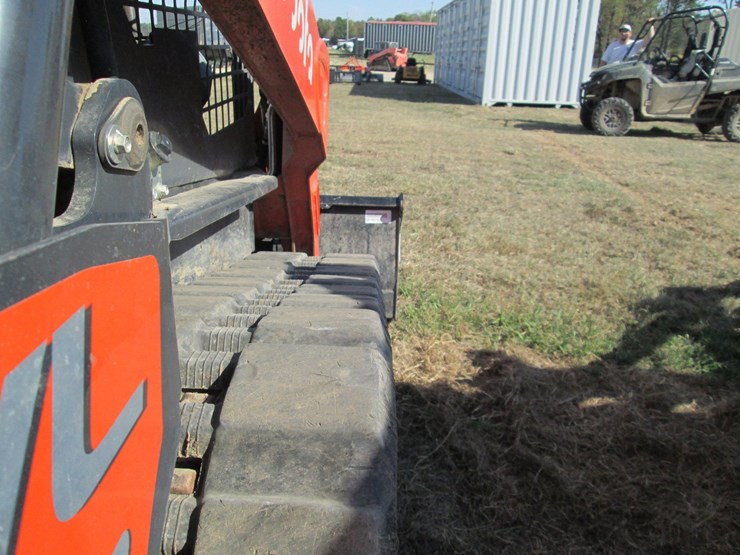 kubota-svl65-image-10