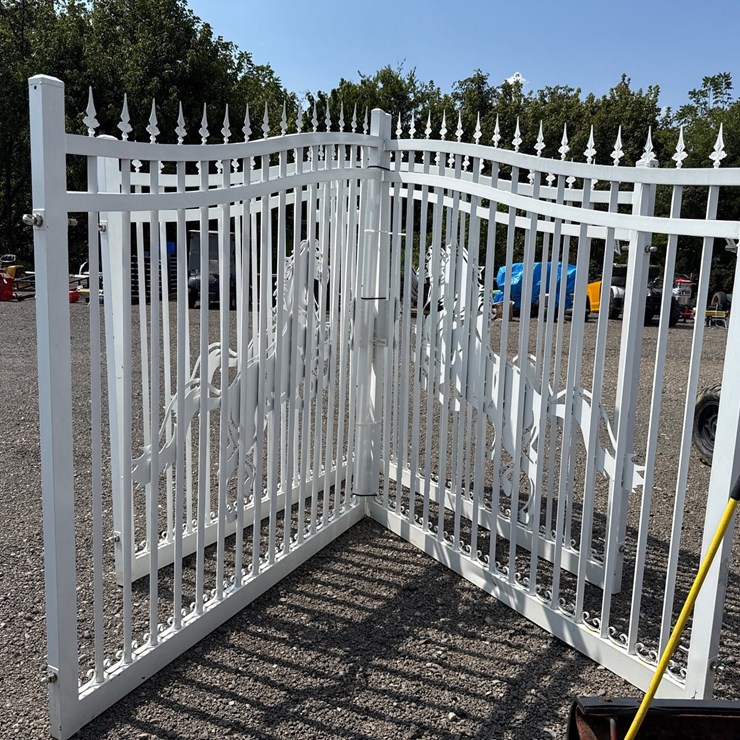 #6095 • 14' BI-PARTING WRUGHT IRON GATE