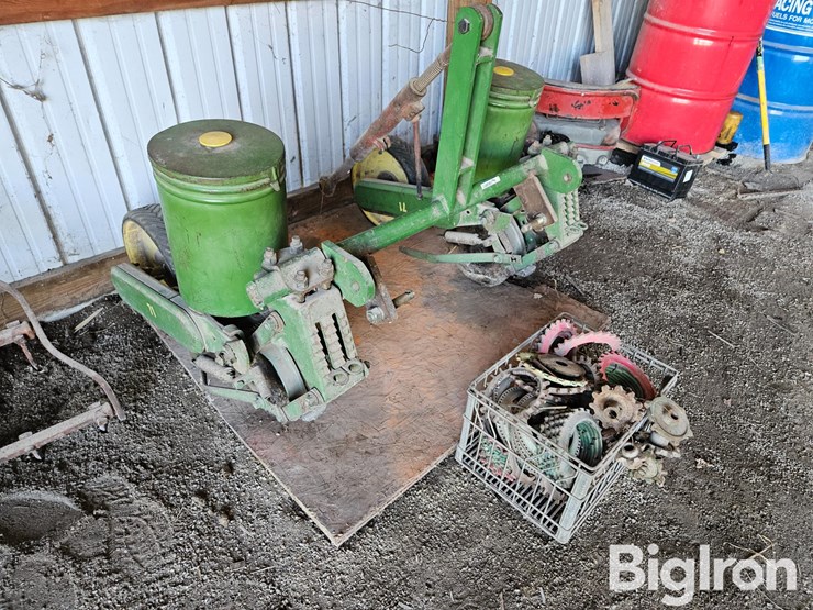 john-deere-71-image-3