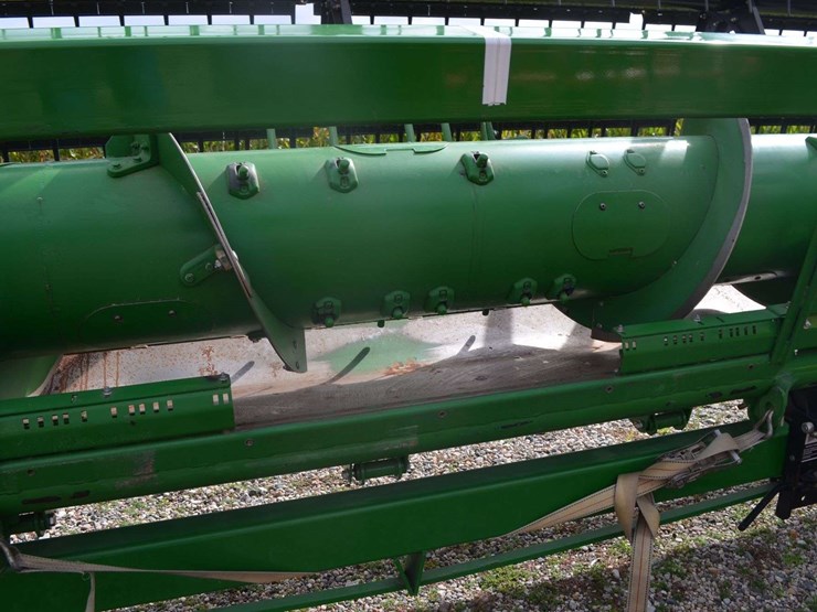 2016-john-deere-630f-image-7