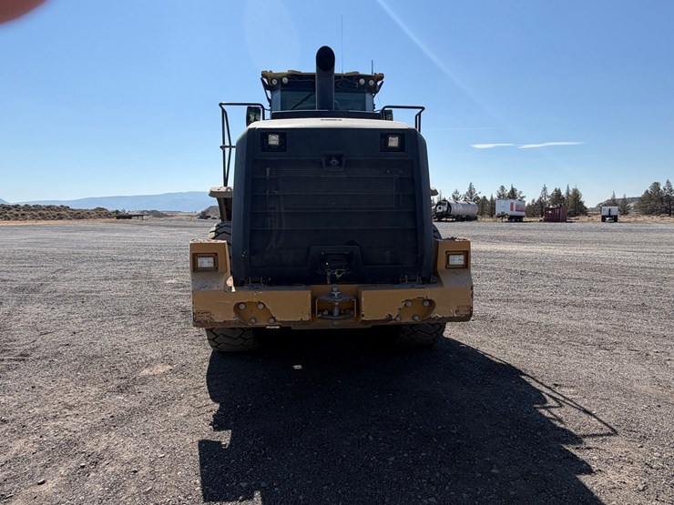 2015-caterpillar-950m-image-6