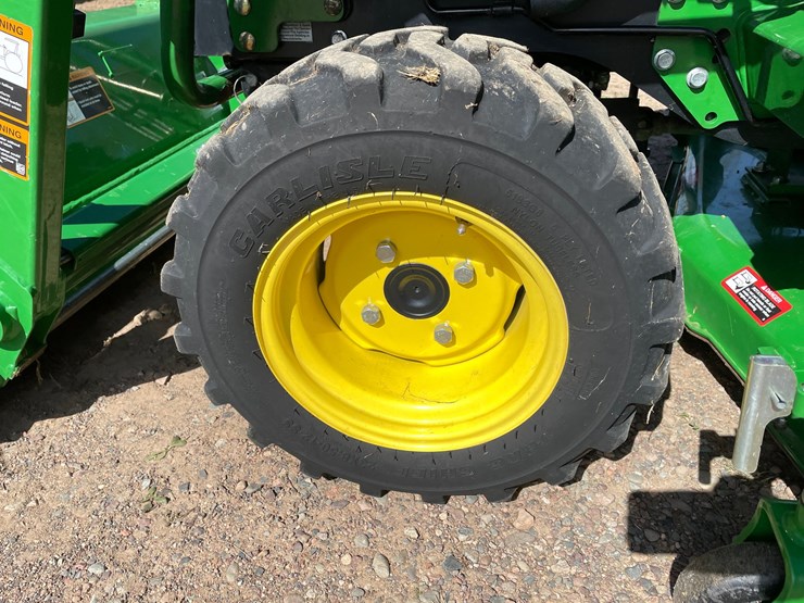 2025-john-deere-2025r-image-9