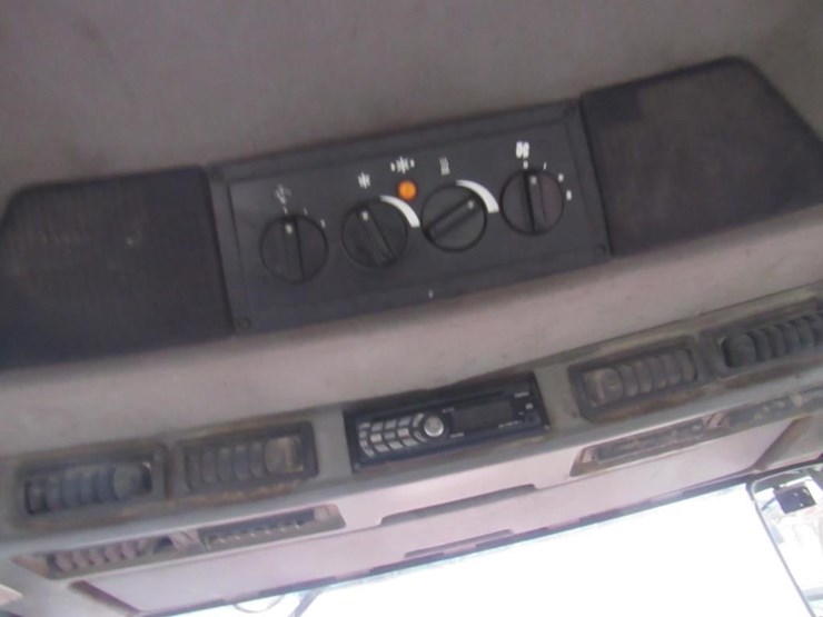 1996-case-ih-5250-image-30
