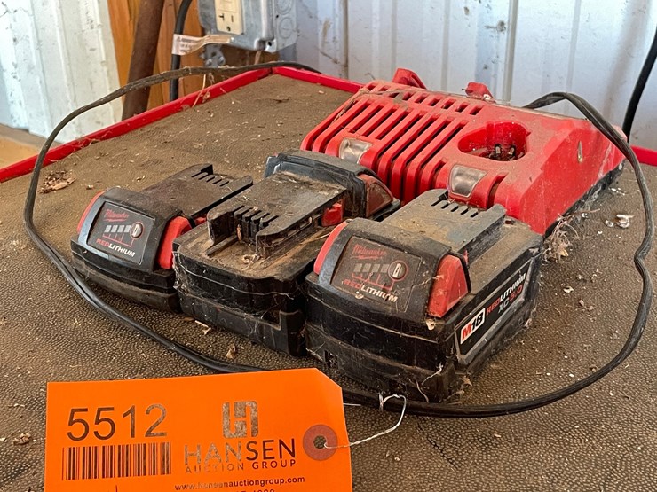 #5512-•-(3)-milwaukee-18v-batteries-and-charger-image-3