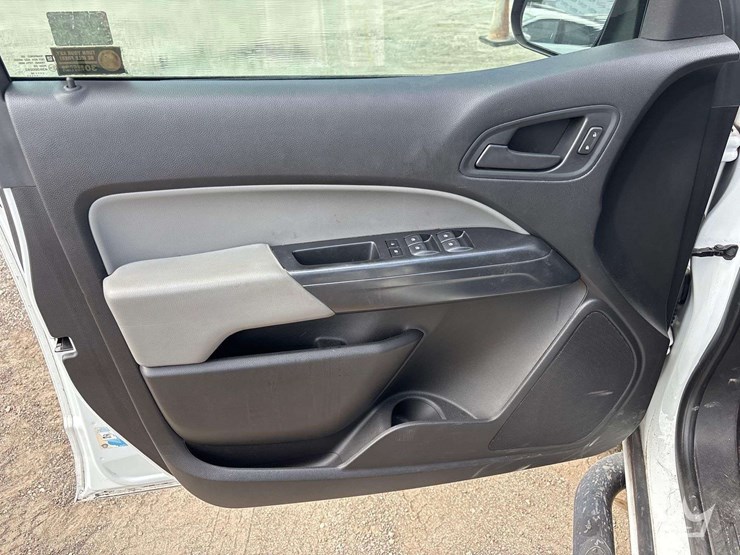 2018-chevrolet-colorado-image-10