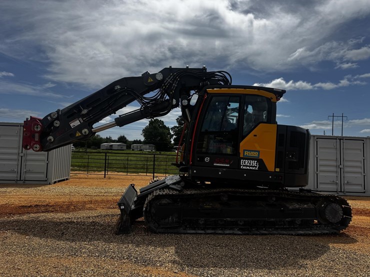 2025-volvo-ecr235el-image-4