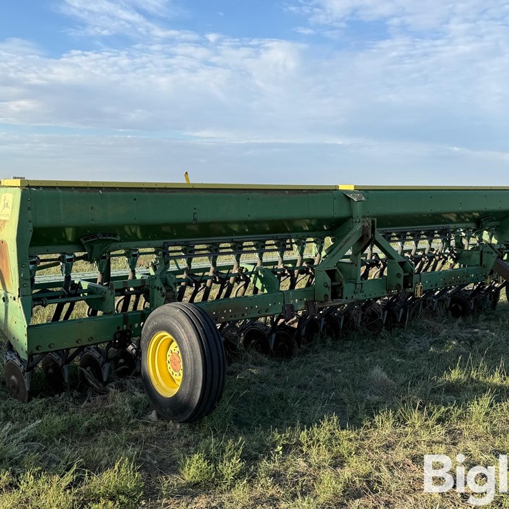 JOHN DEERE 520