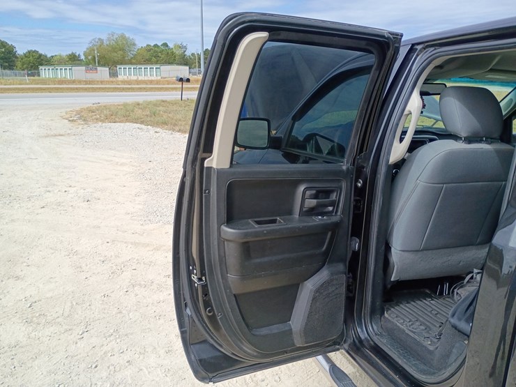 2018-dodge-1500-image-61
