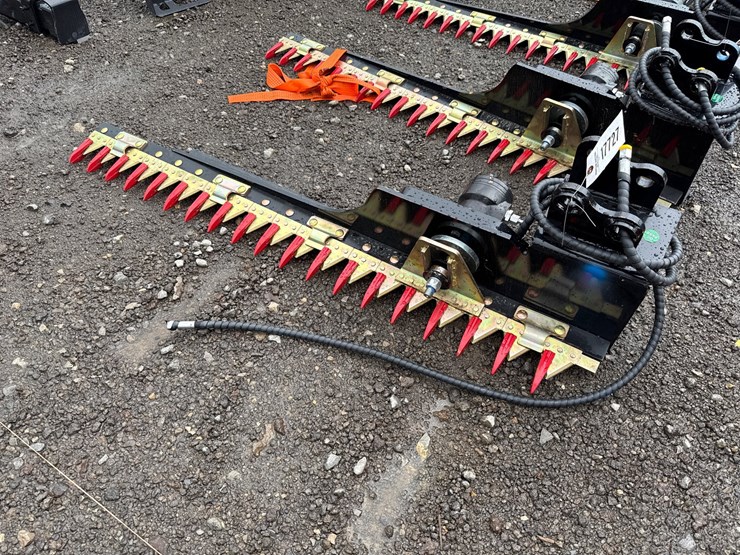 #6066-•-60"-mini-excavator-sickle-bar-mower-image-2