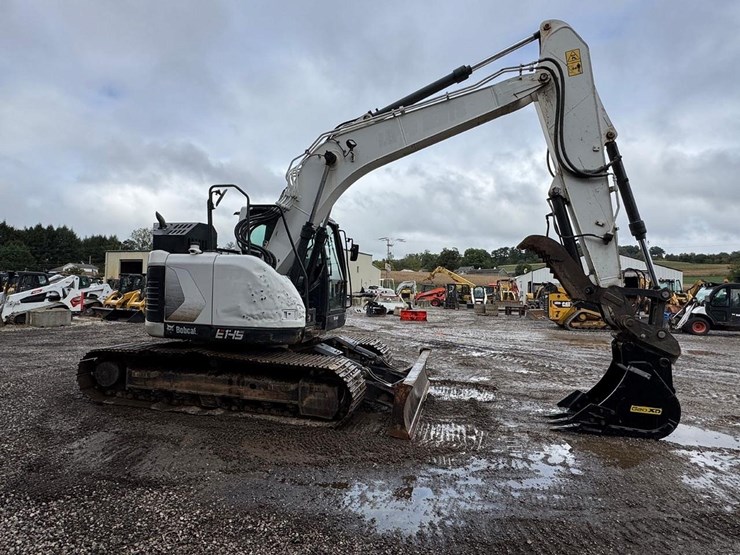 2019-bobcat-e145-image-7