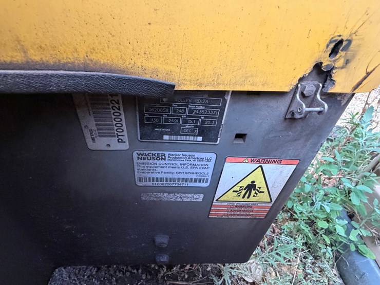 2016-wacker-neuson-rd12a-image-19