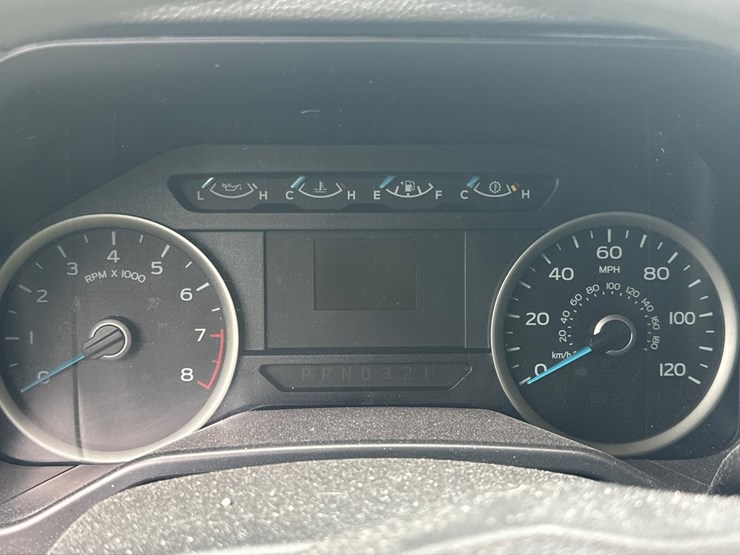 2015-ford-f150-xlt-image-29