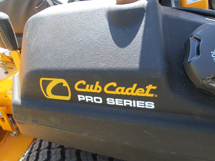 #50185-•-unused-2025-cub-cadet-pro-z-700-zero-turn-mower-1a30sh70011-inv#50185-image-8