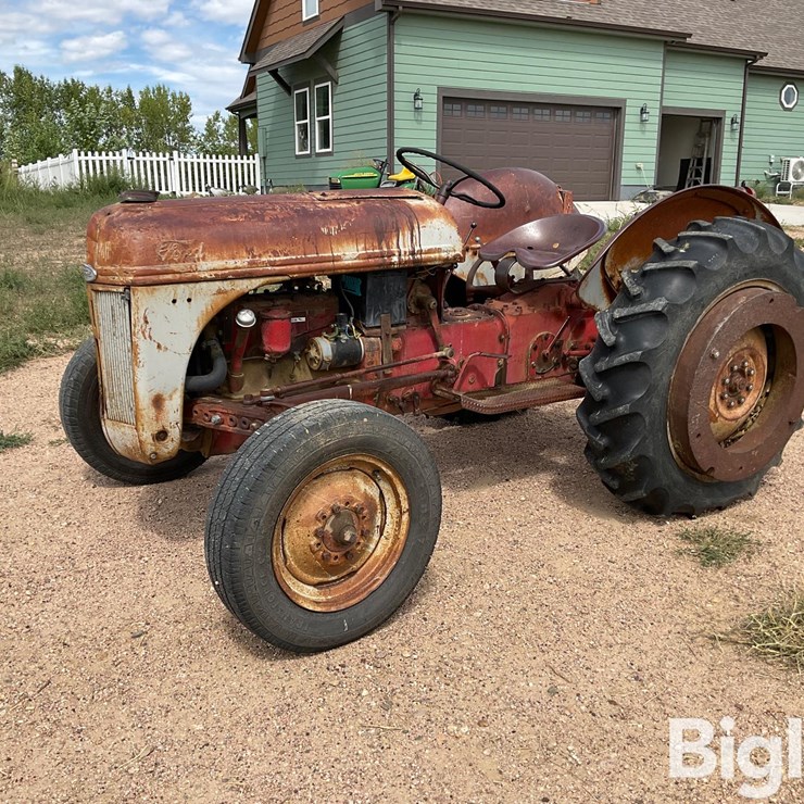 FORD 8N