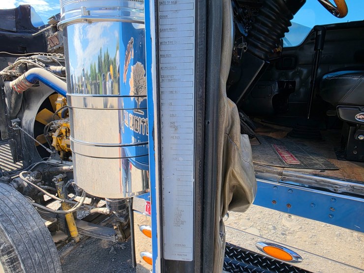 2003-kenworth-w900-image-57