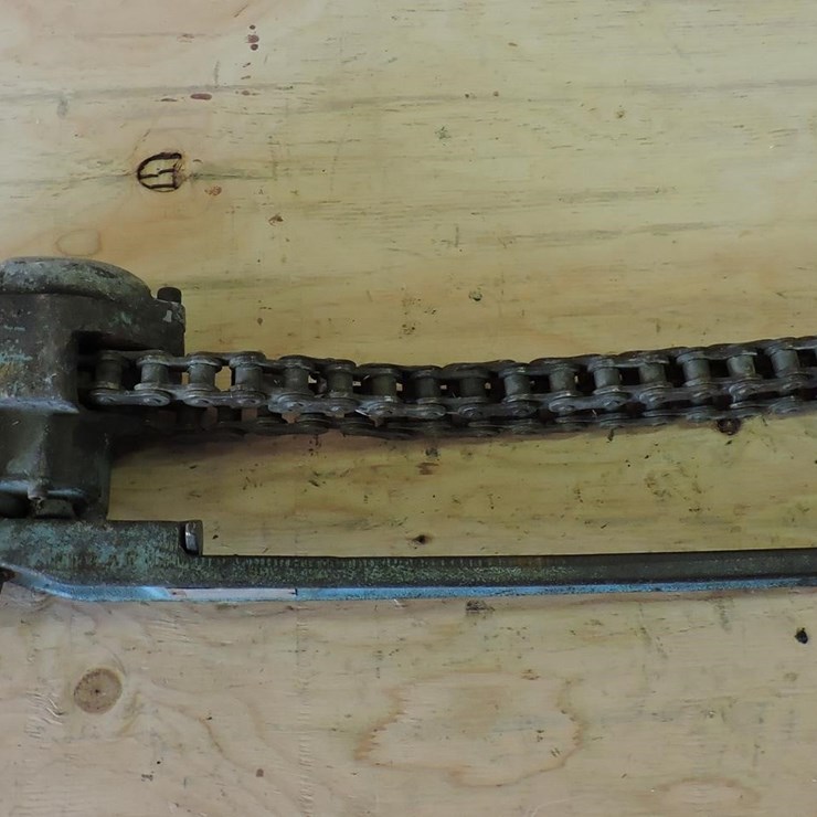 VINTAGE, 1 ½ TON CHAIN COME-A-LONG