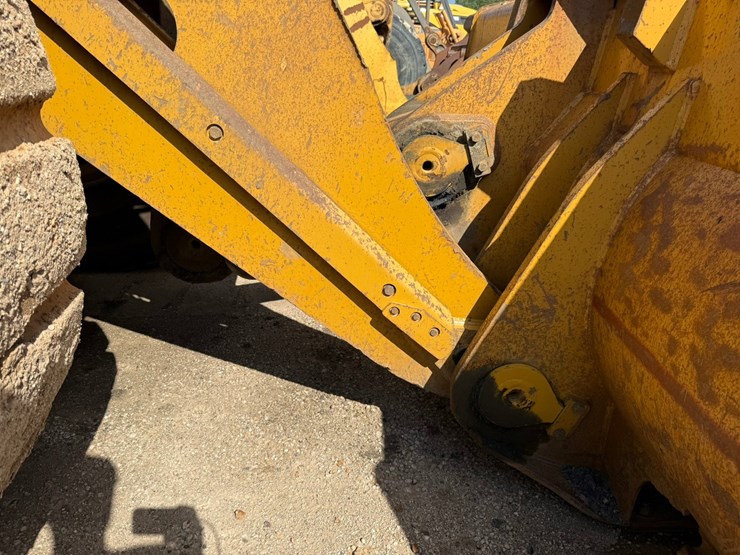 2017-caterpillar-988k-image-16