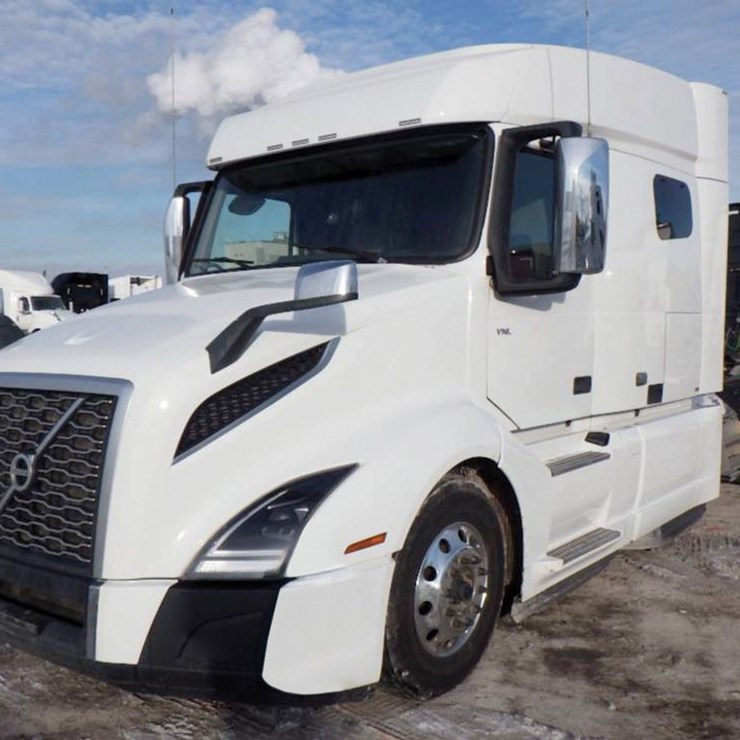 2024 VOLVO VNL 740