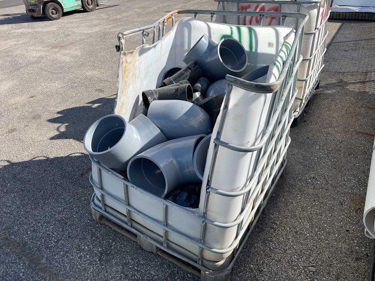 #4020-•-ibc-of-plastic-pipe-fittings-(09)-image-5