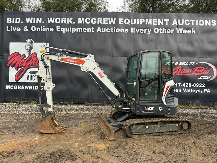 2023-bobcat-e35i-image-1