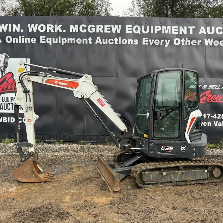 2023 BOBCAT E35i