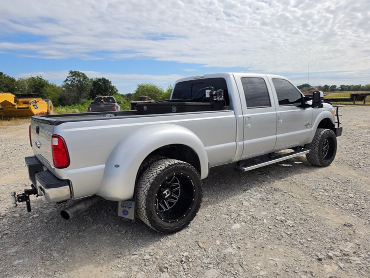 2015-ford-f350-image-16