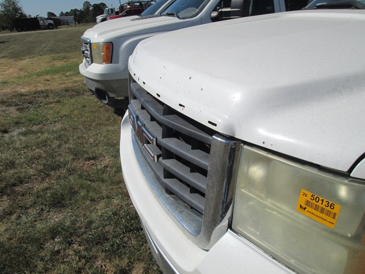 2009-gmc-2500hd-image-21