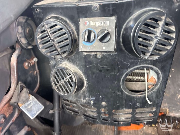 1994-ford-ln8000-image-21