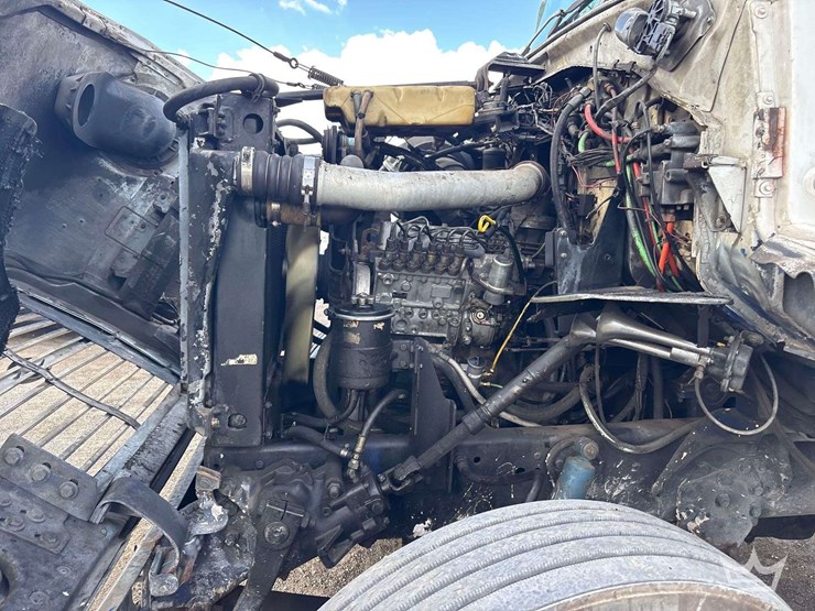 1994-ford-ln8000-image-22