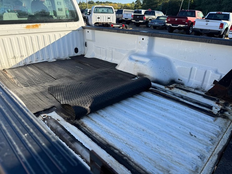 2015-ford-f350-image-17