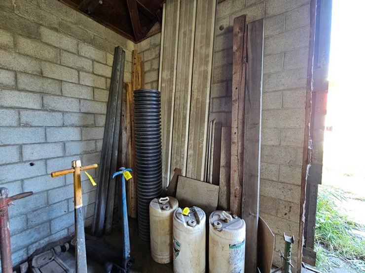 #8762-•-steel/wood/barrels-job-lot-image-1
